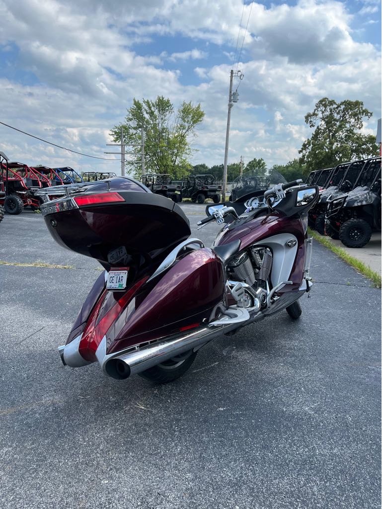 2009 Victory Motorcycles Vision��� Tour - Photo 3