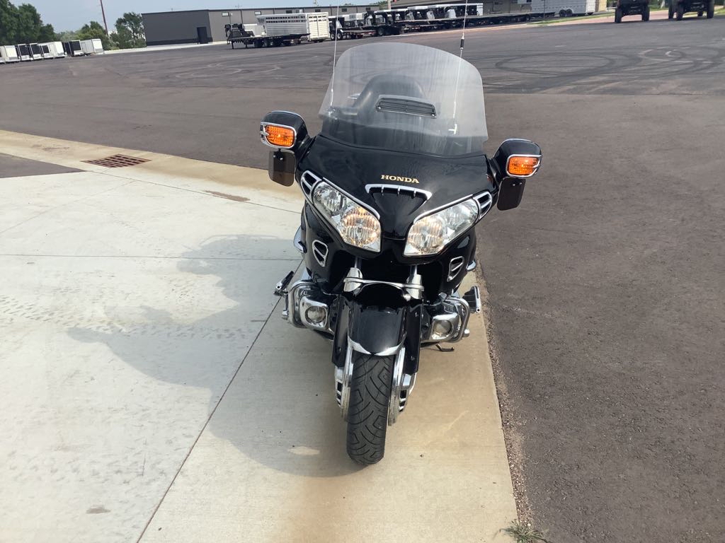 2002 Honda Goldwing GL1800 - Photo 3