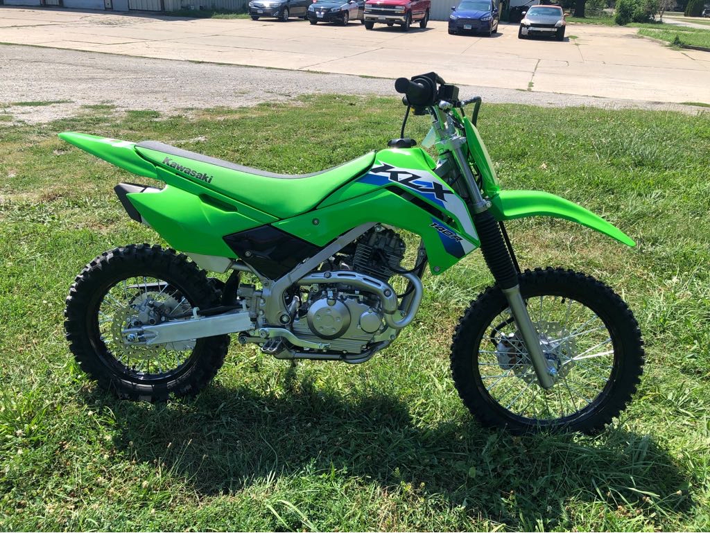 2026 Kawasaki KLX 140R - Photo 2