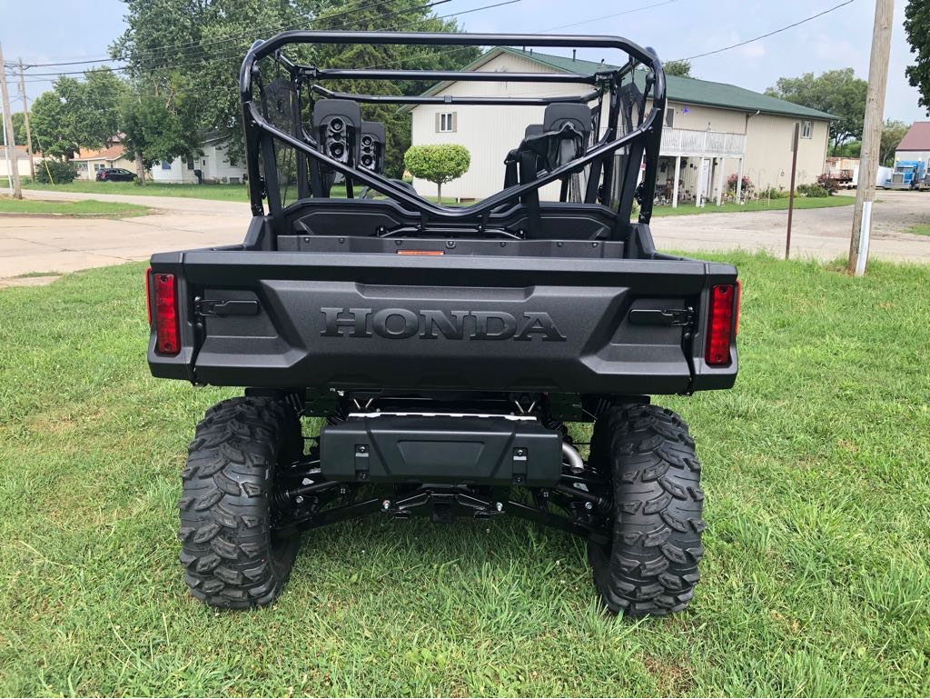 2025 Honda PIONEER 1000-6 CREW DELUXE - Photo 6