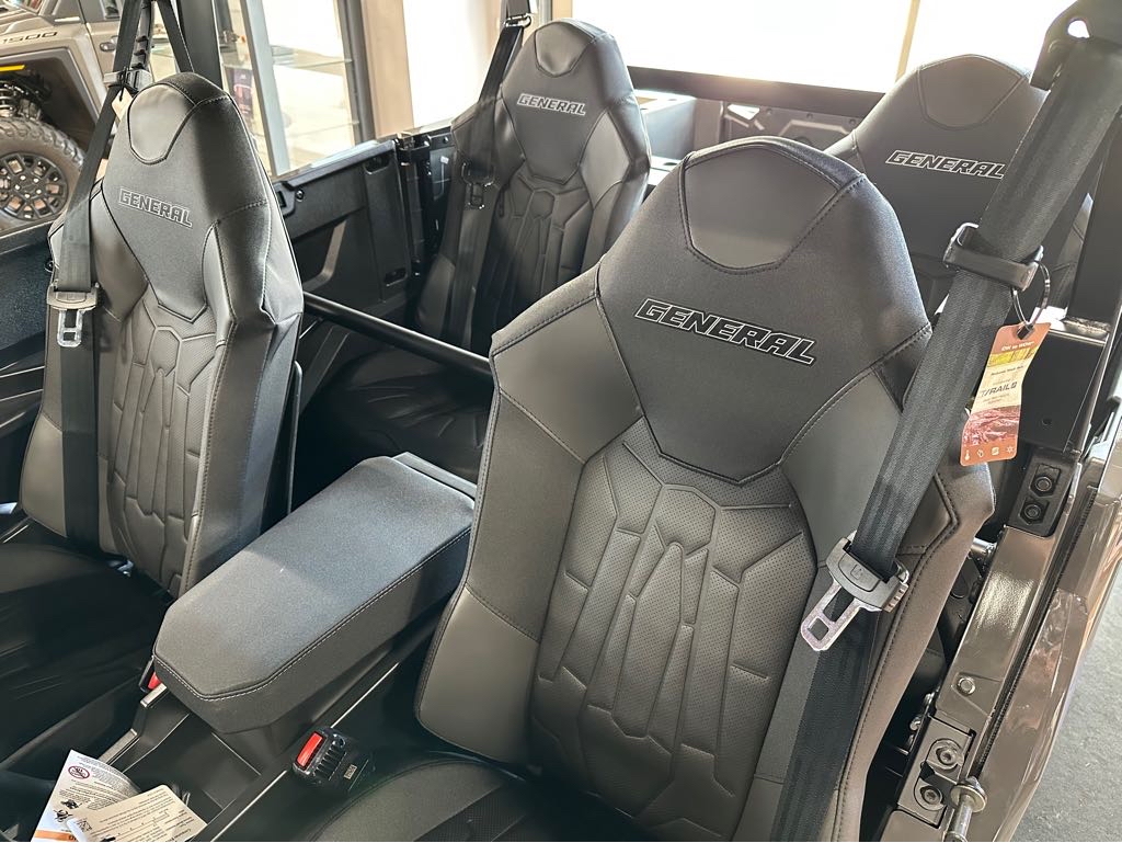 2025 Polaris GENERAL® XP 4 1000 Ultimate - Photo 6