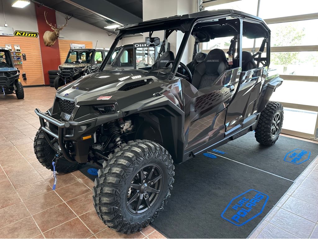 2025 Polaris GENERAL® XP 4 1000 Ultimate - Photo 2
