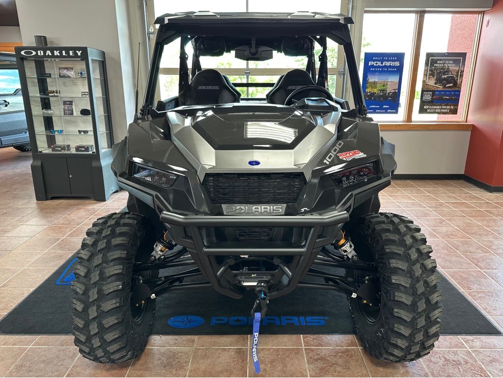 2025 Polaris GENERAL® XP 4 1000 Ultimate - Photo 3