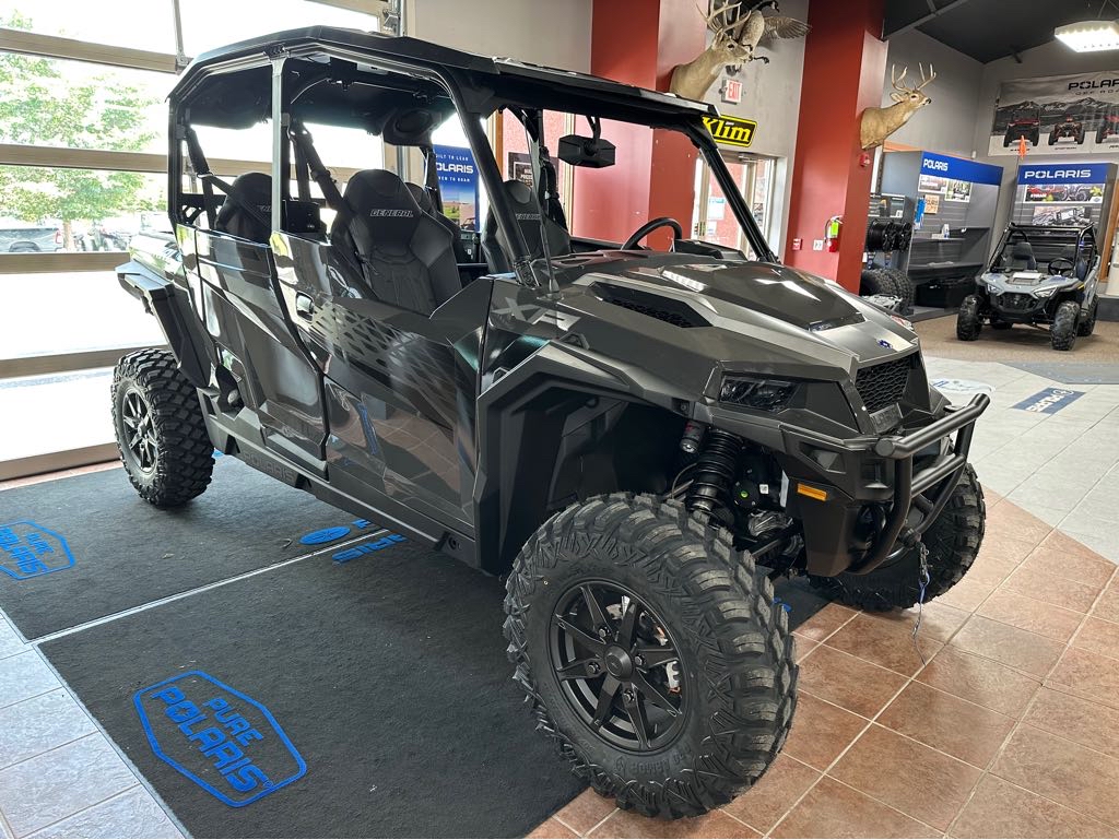 2025 Polaris GENERAL® XP 4 1000 Ultimate - Photo 4