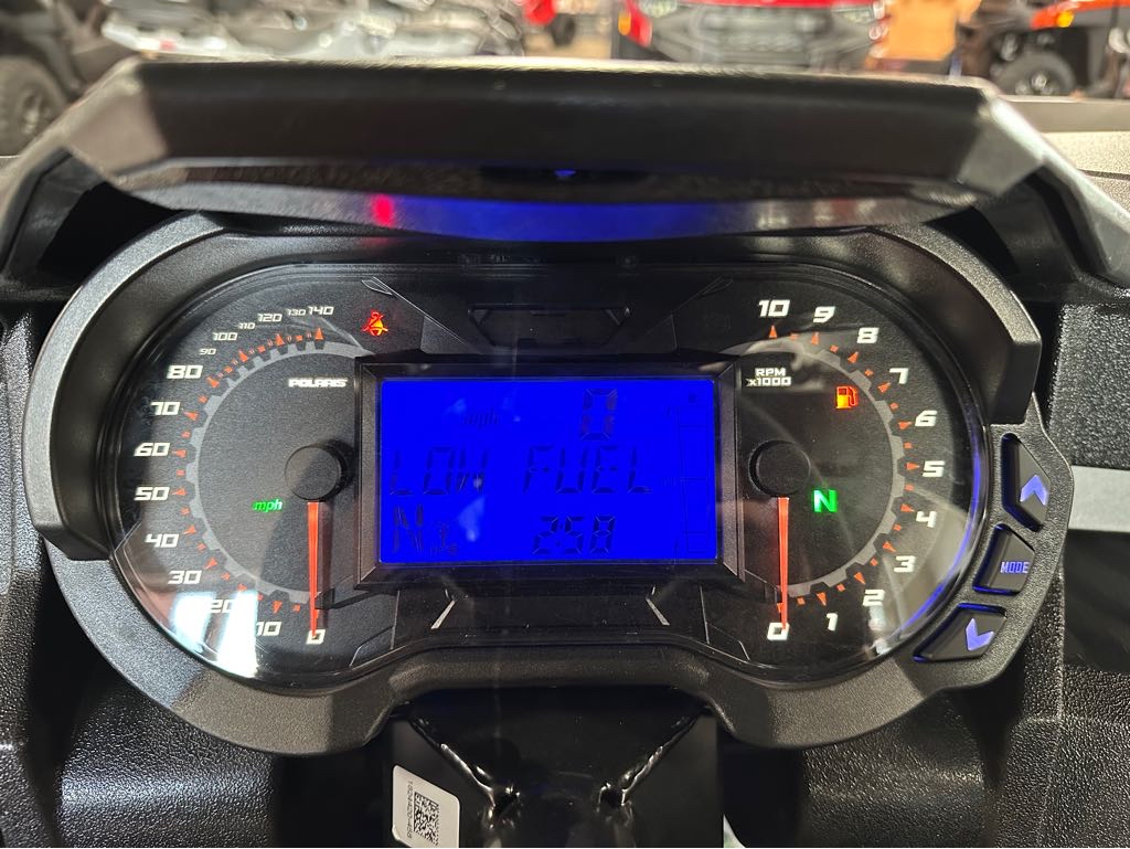 2025 Polaris GENERAL® XP 4 1000 Ultimate - Photo 8