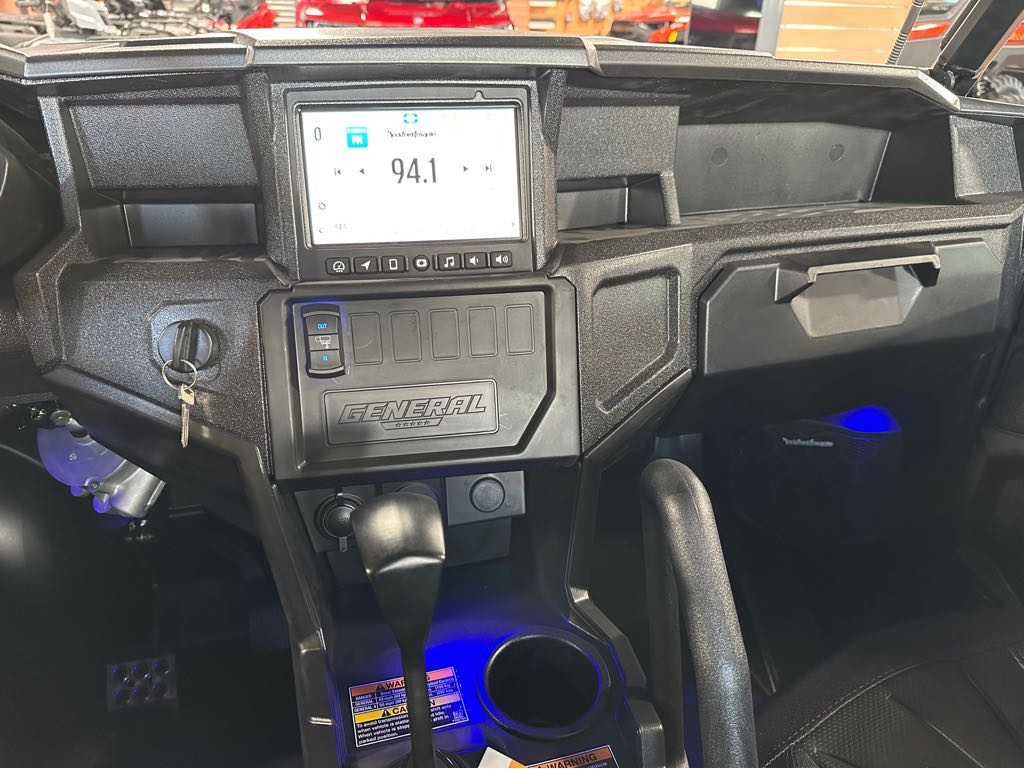 2025 Polaris GENERAL® XP 4 1000 Ultimate - Photo 7
