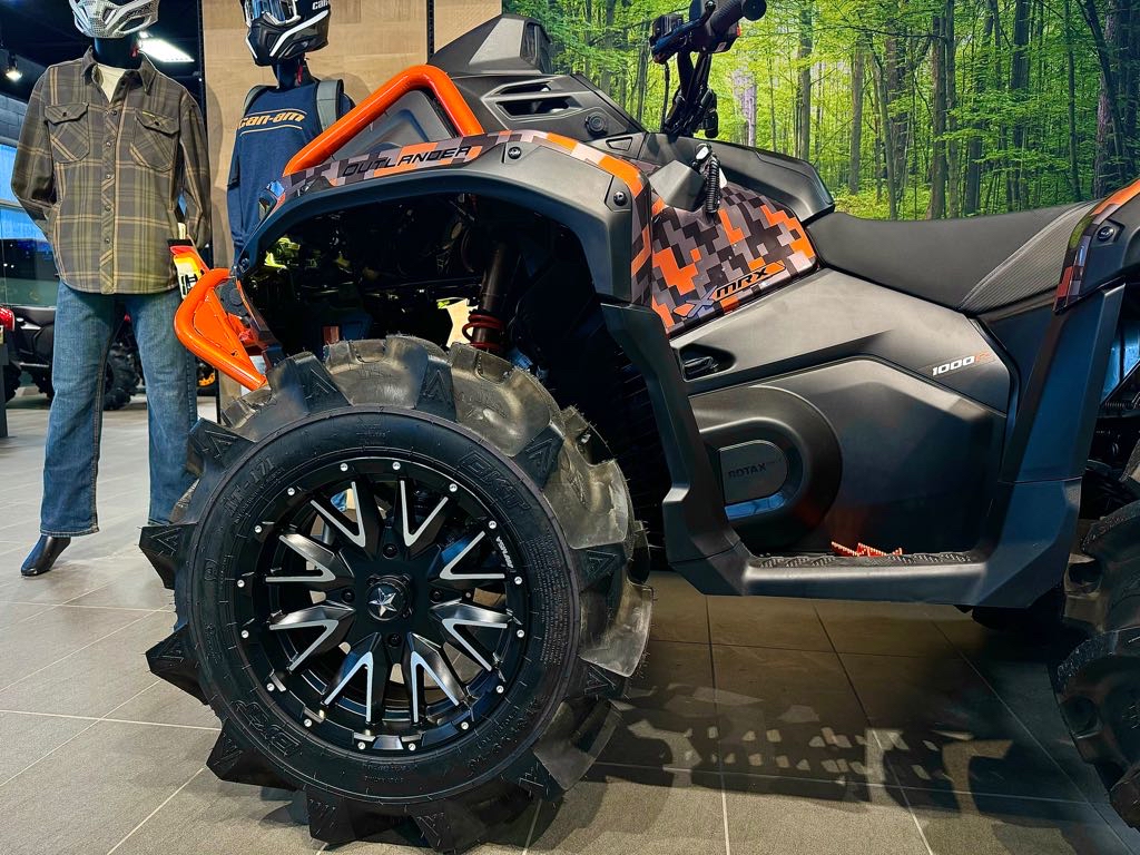 2025 Can-Am CUSTOM ORANGE DIGITAL CAMO OUTLANDER XMR 1000R - Photo 5