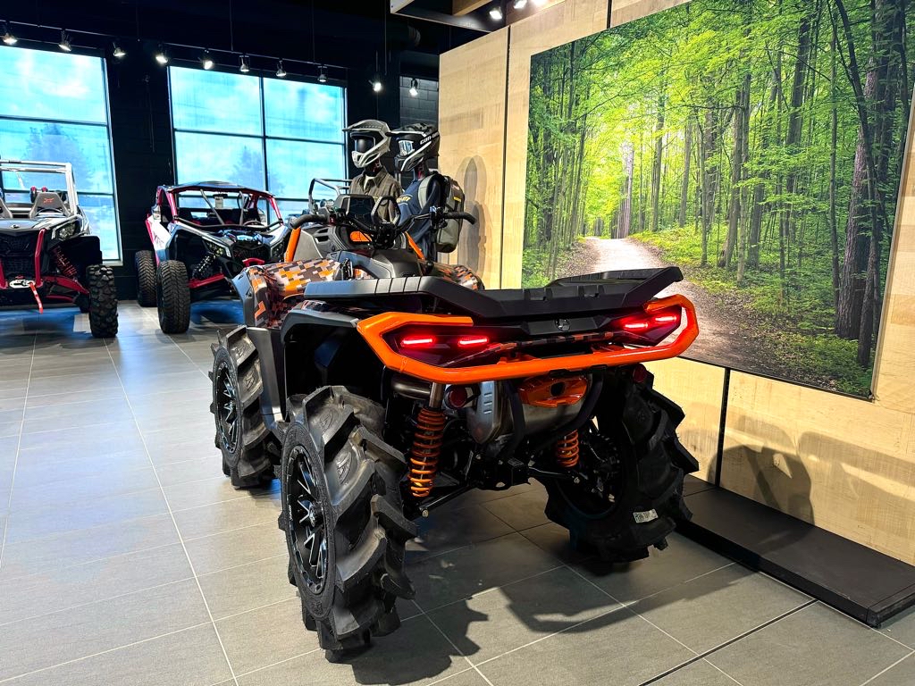 2025 Can-Am CUSTOM ORANGE DIGITAL CAMO OUTLANDER XMR 1000R - Photo 4