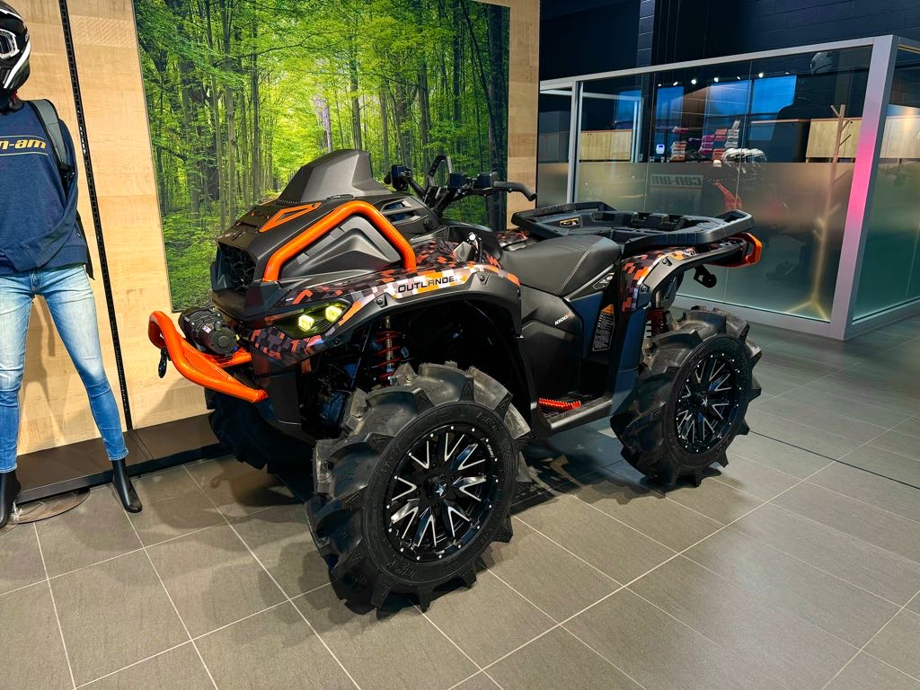 2025 Can-Am CUSTOM ORANGE DIGITAL CAMO OUTLANDER XMR 1000R