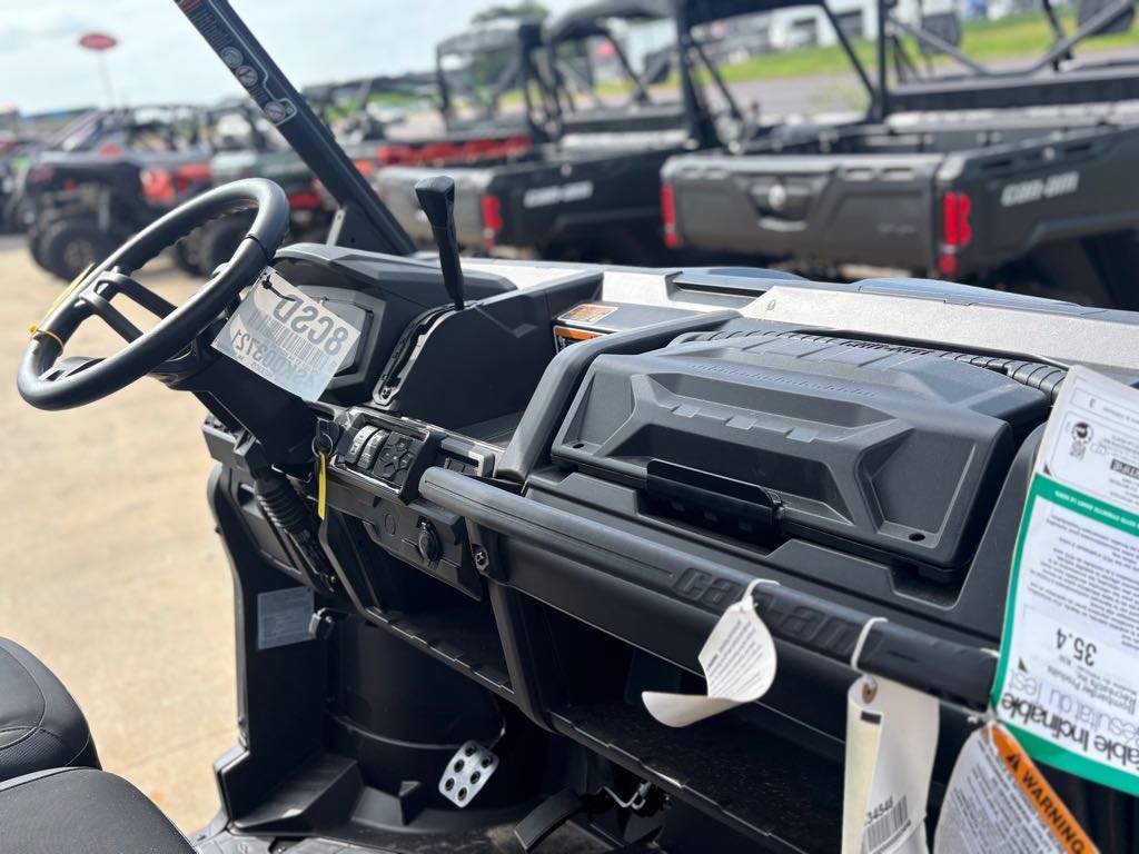 2024 Can-Am Defender HD7 - Photo 5