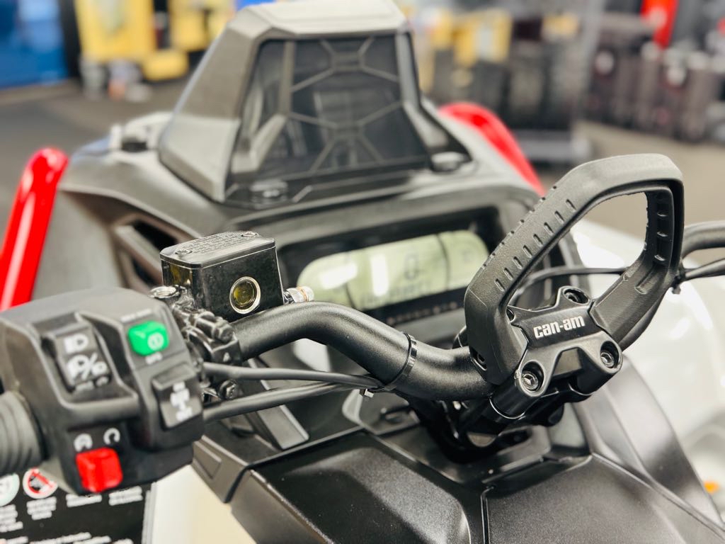 2025 Can-Am Outlander X mr 1000R - Photo 11