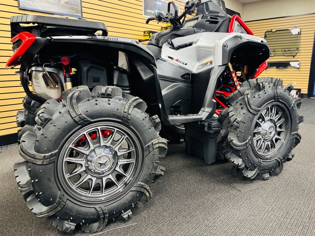 2025 Can-Am Outlander X mr 1000R - Photo 7