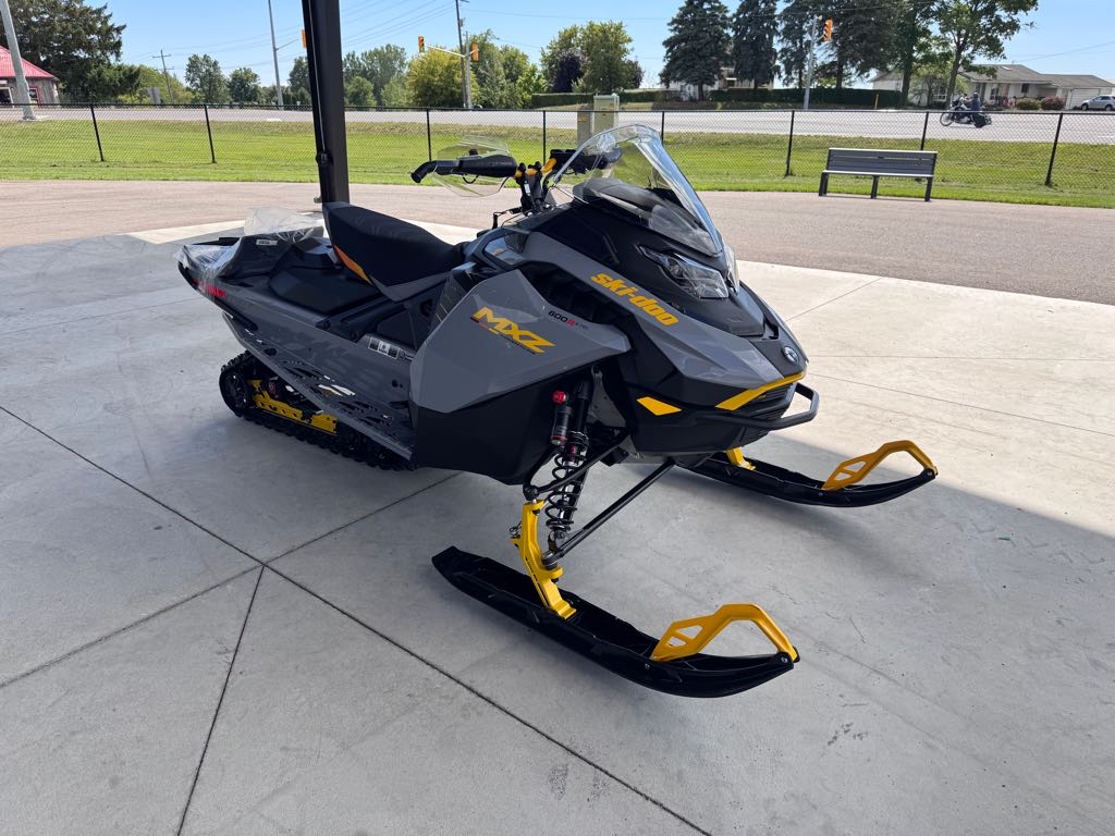 2026 Ski-Doo MXZ Adrenaline With Blizzard Package 600R E-TEC 129 1.25 - Photo 2