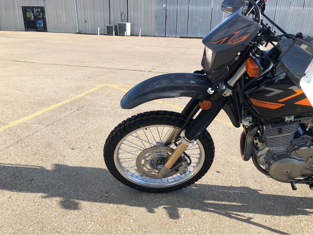 2026 Suzuki DR 650S - Photo 8