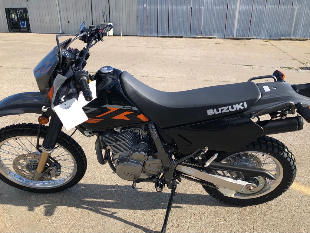 2026 Suzuki DR 650S - Photo 7
