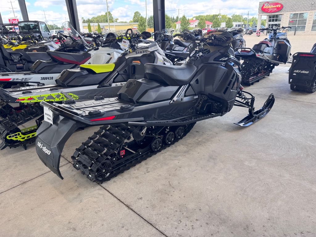2025 Ski-Doo Renegade X-RS 900 ACE Turbo R 137 - Photo 3