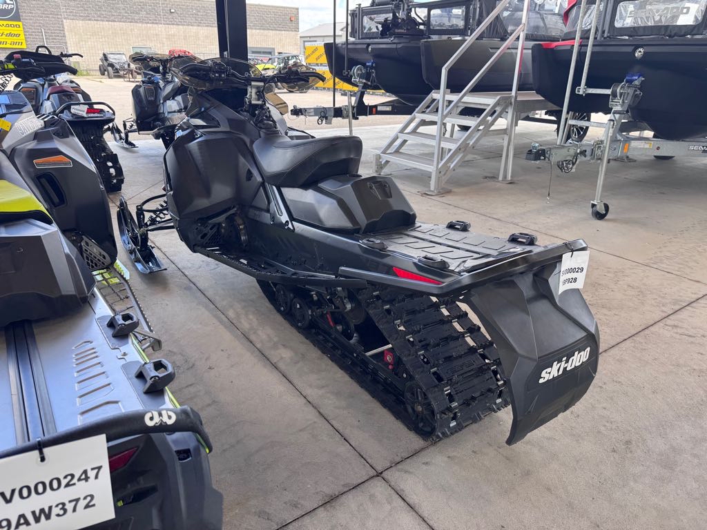 2025 Ski-Doo Renegade X-RS 900 ACE Turbo R 137 - Photo 4