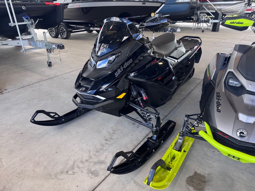 2025 Ski-Doo Renegade X-RS 900 ACE Turbo R 137 - Photo 2