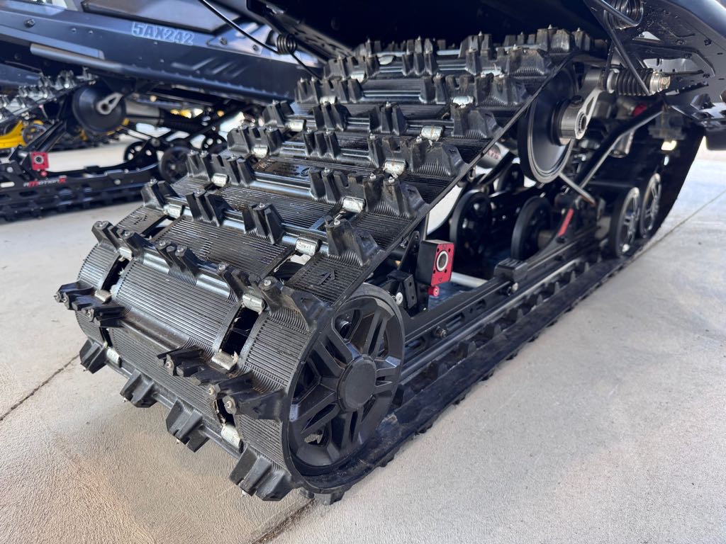 2024 Ski-Doo Renegade X-RS 900 ACE Turbo R 137 - Photo 5