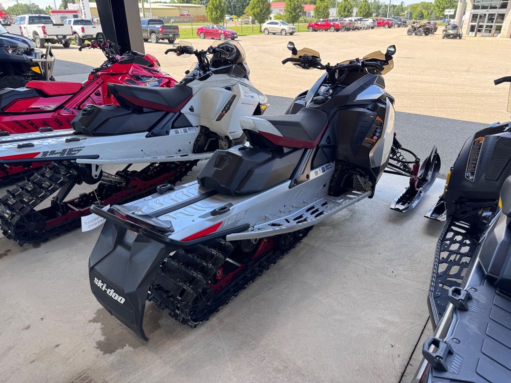 2024 Ski-Doo MXZ X-RS 129 850 E-TEC WITH SMART SHOX & 10.25" TOUCHSCREEN - Photo 4