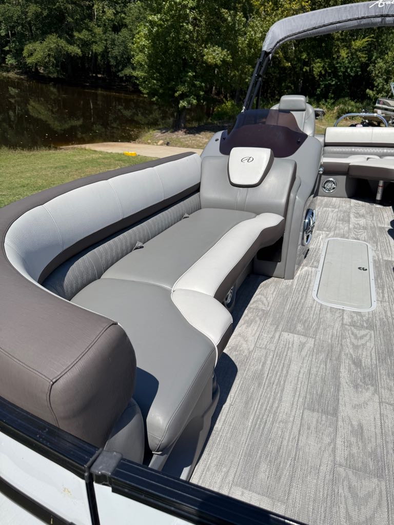 2023 Avalon Catalina Rear J Lounger 25 - Photo 6