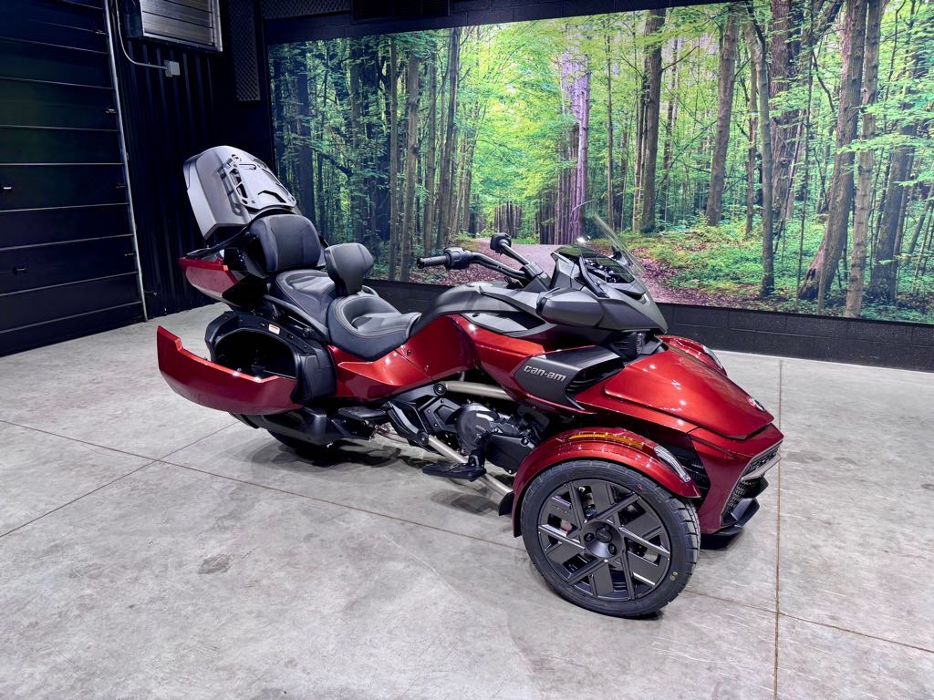 2026 Can-Am Spyder F3 Limited - Special Series - Photo 8
