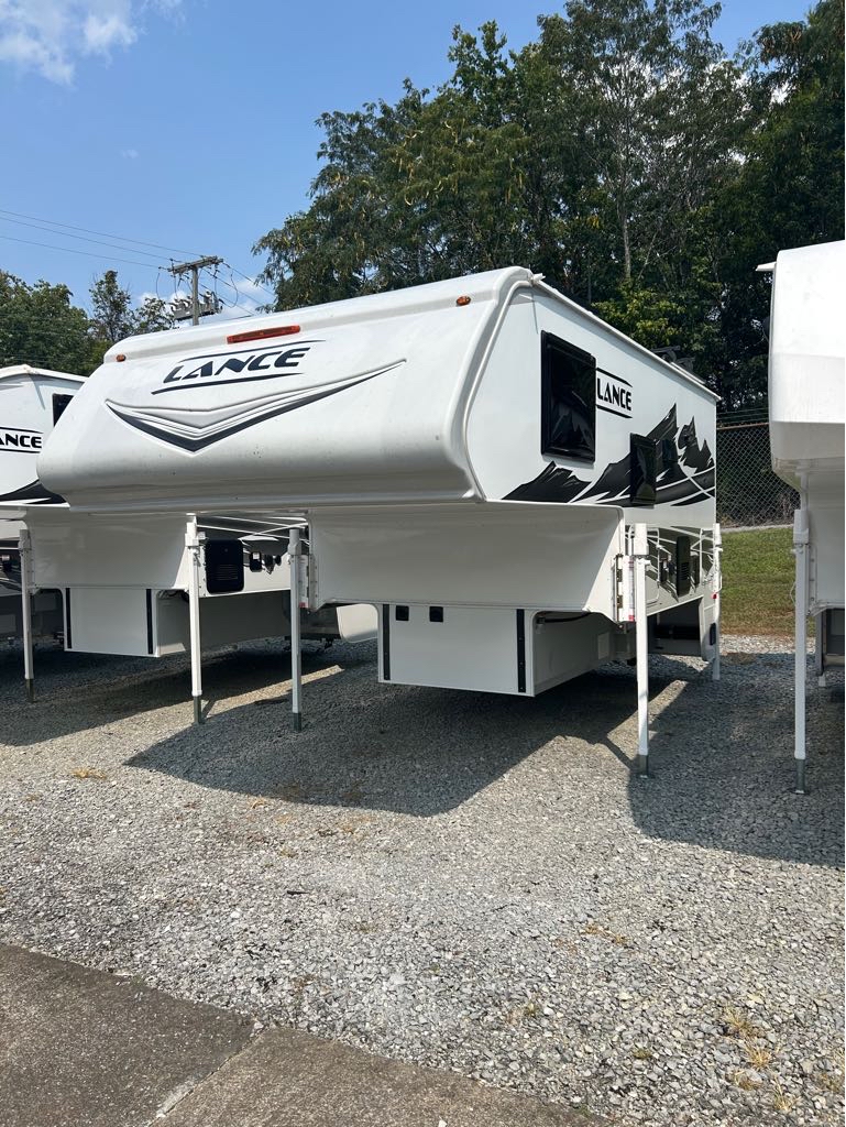 2026 Lance Truck Camper 850 - Photo 3