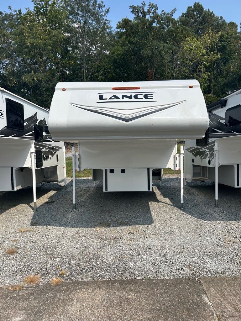2026 Lance Truck Camper 850 - Photo 2