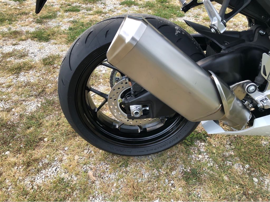 2026 Honda CBR1000RR - Photo 5