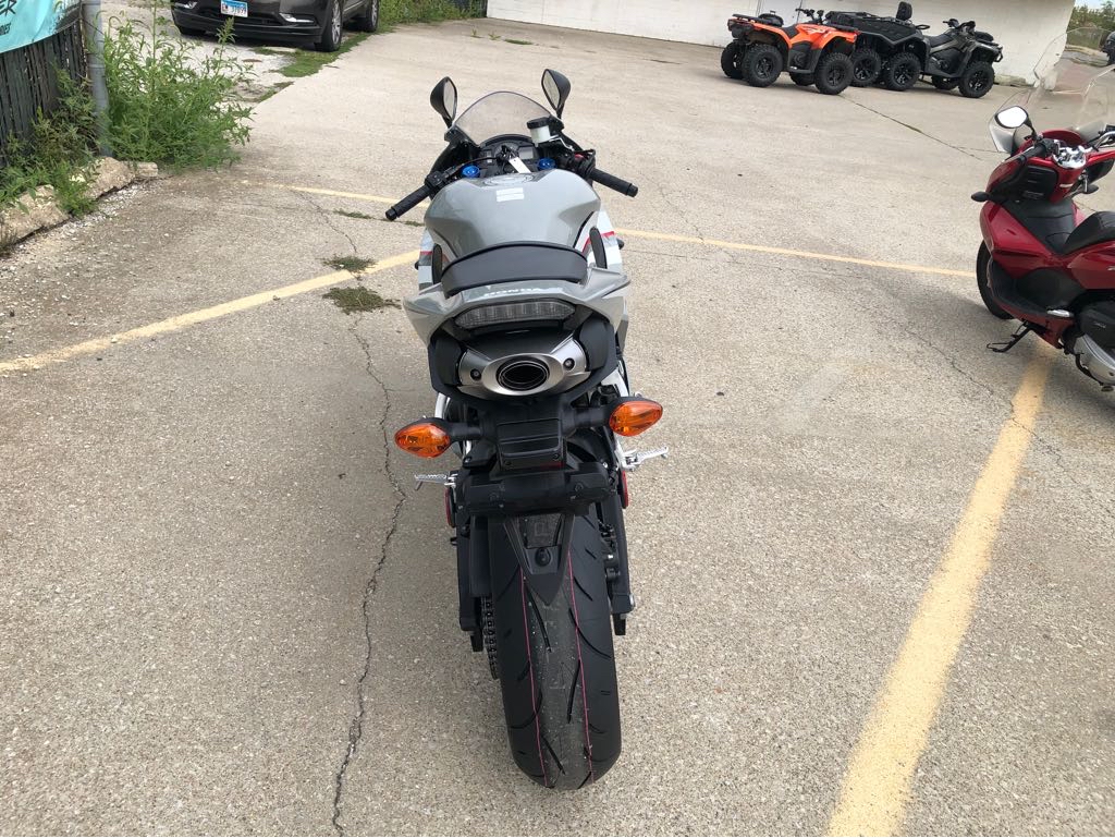 2026 Honda CBR600RR - Photo 5