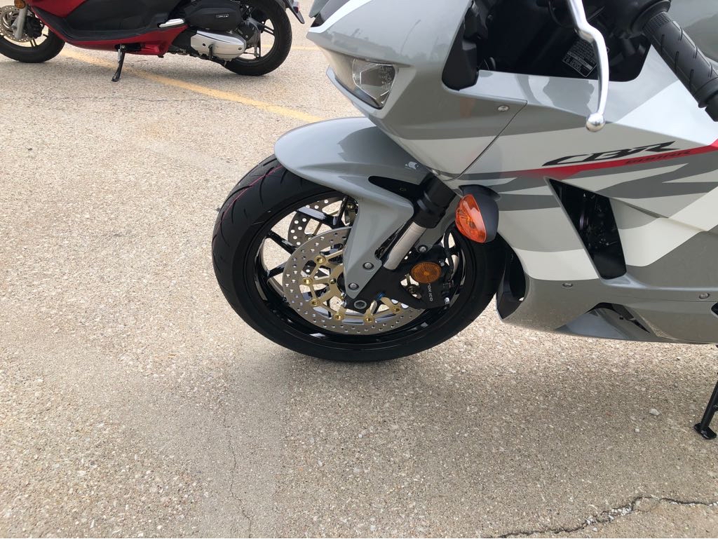 2026 Honda CBR600RR - Photo 8