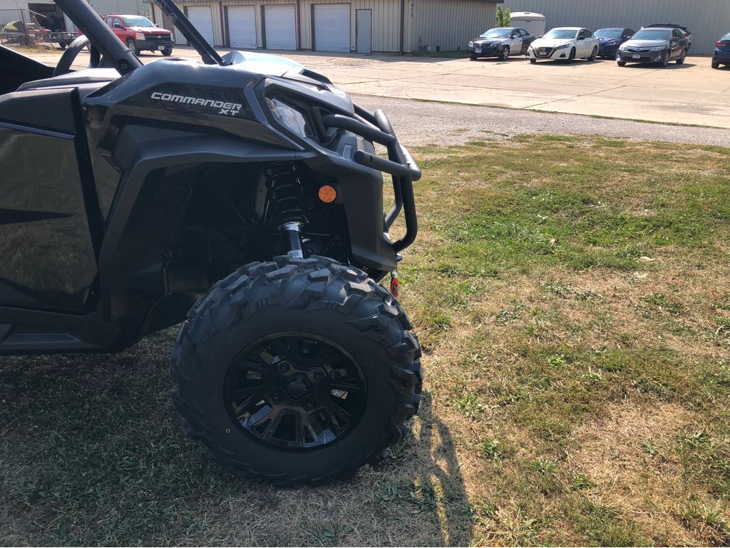 2026 Can-Am COMMANDER MAX XT 1000R - Photo 2