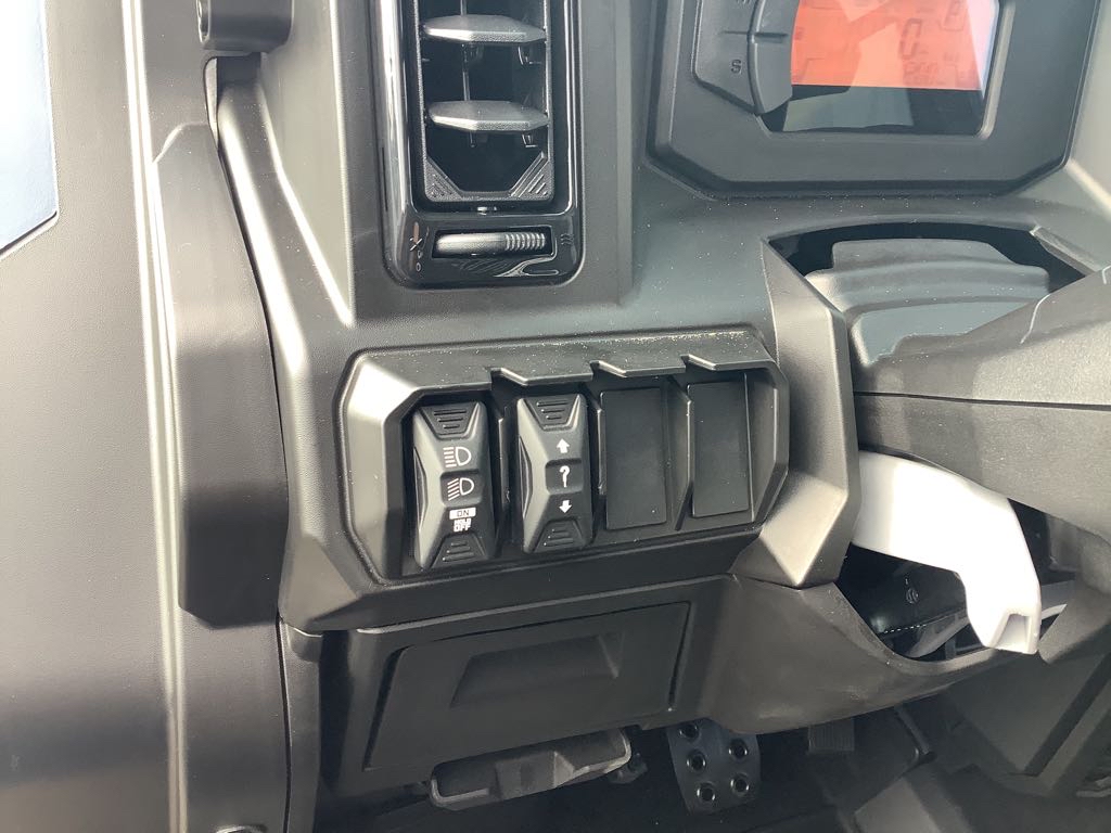 2026 Can-Am Defender Limited HD11 - Photo 11