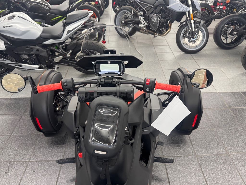 2021 Can-Am RYKER 600 ACE - Photo 12