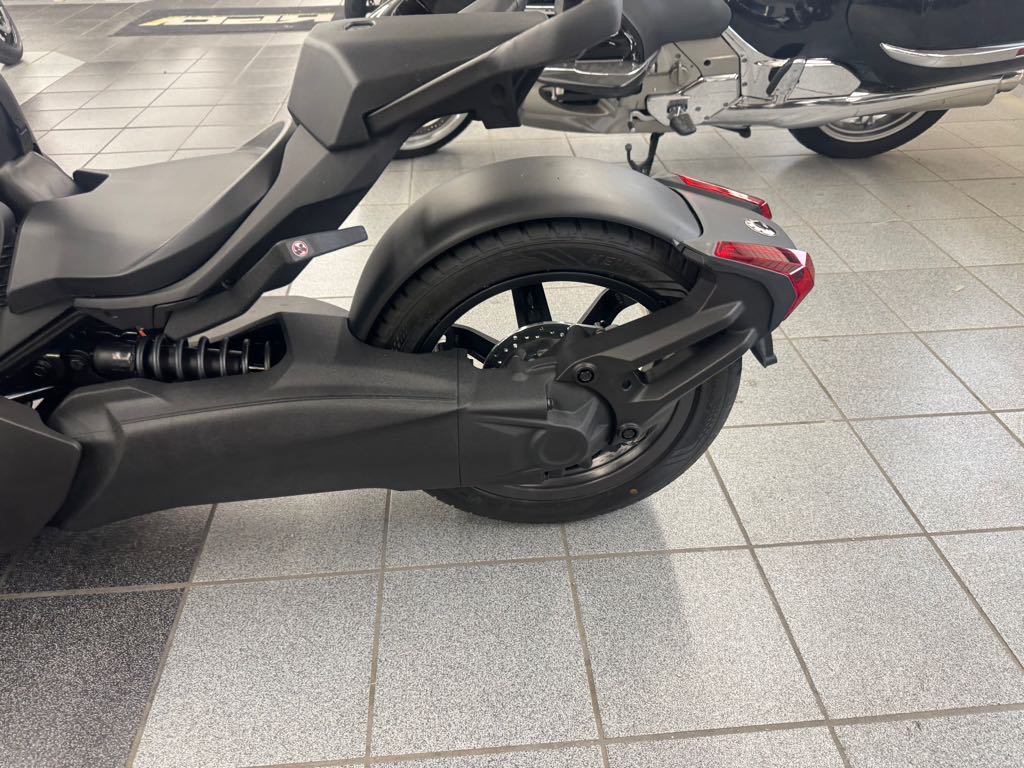 2021 Can-Am RYKER 600 ACE - Photo 4