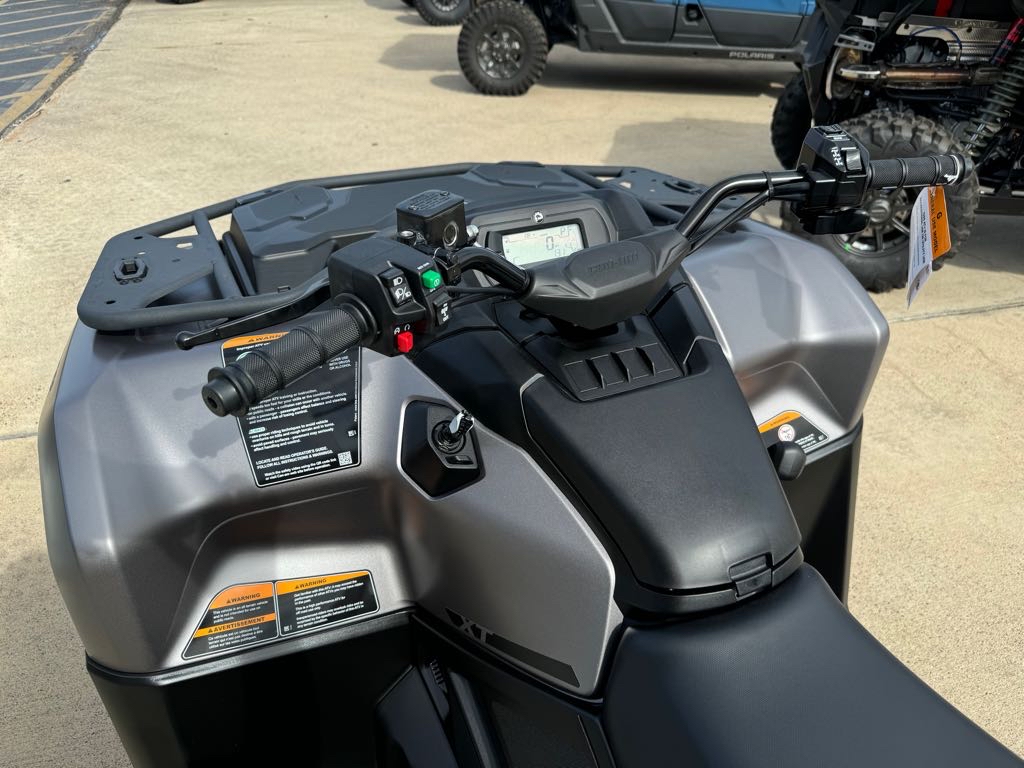 2026 Can-Am Outlander XT 700 - Photo 10