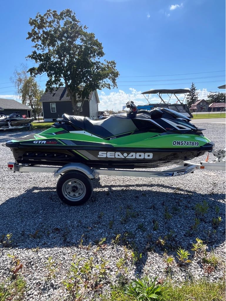 2017 Sea-Doo GTR-X 230 - Photo 4