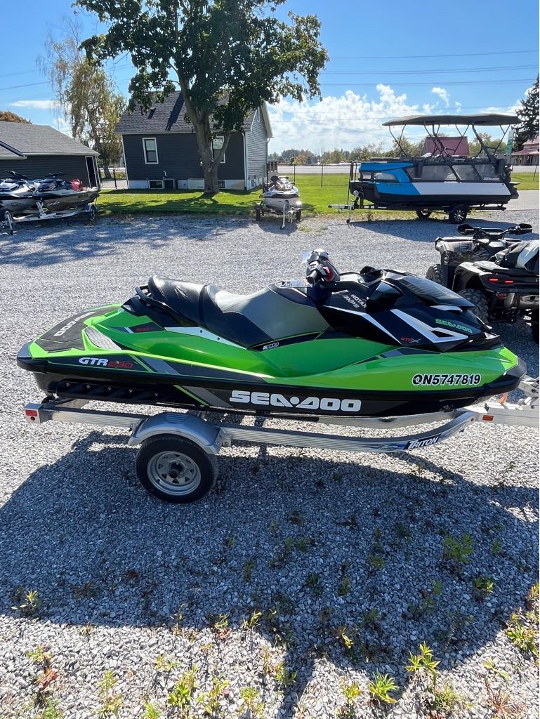 2017 Sea-Doo GTR-X 230 - Photo 3
