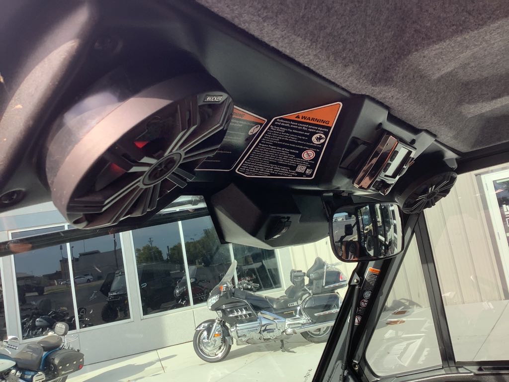 2024 Can-Am Defender MAX Limited HD10 - Photo 12