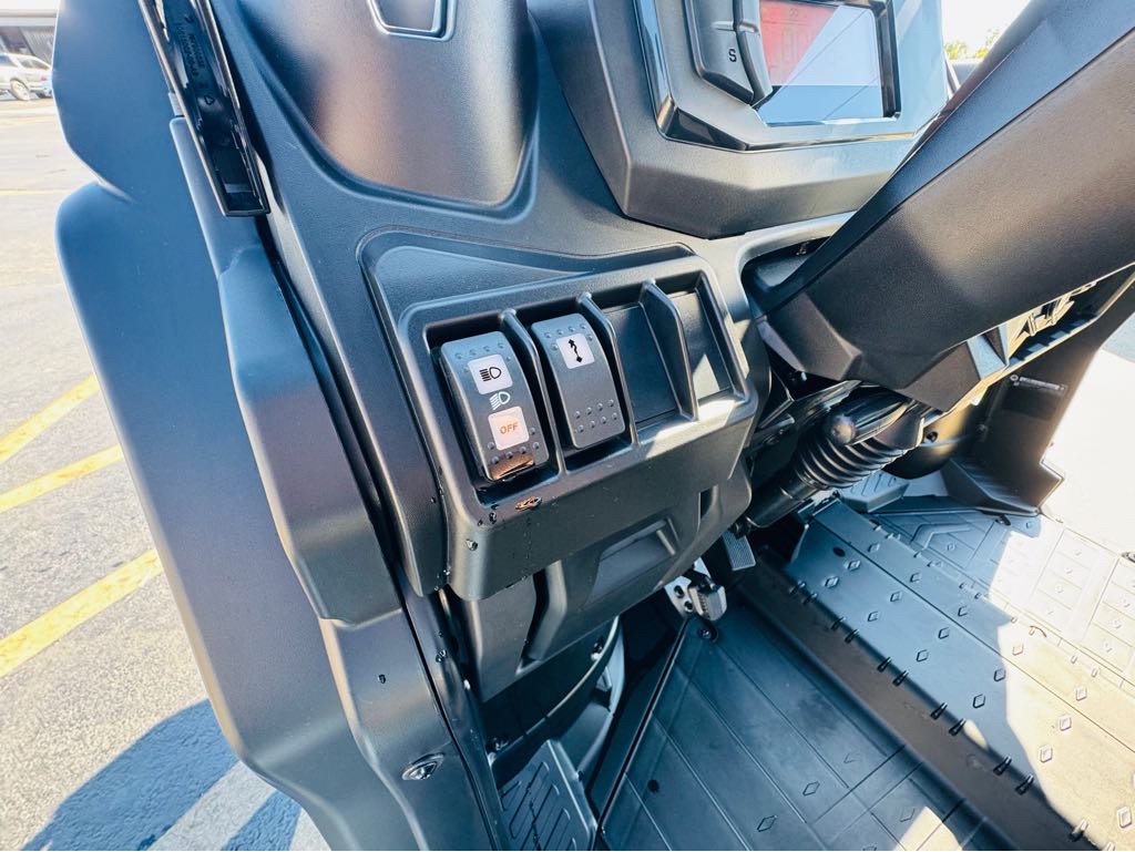2026 Can-Am Defender XT HD9 - Photo 13
