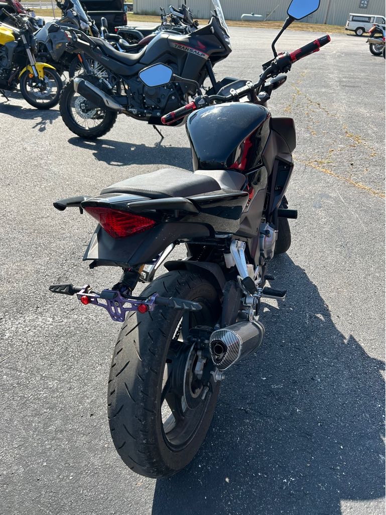 2016 Honda CB300F - Photo 4