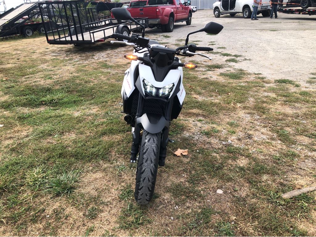 2025 Honda CB750 HORNET - Photo 11