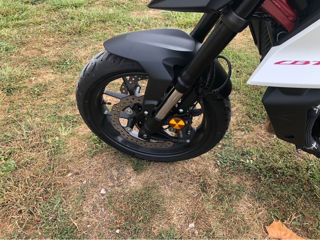 2025 Honda CB750 HORNET - Photo 10