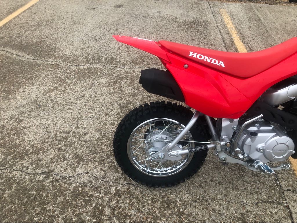 2026 Honda CRF 110F - Photo 4