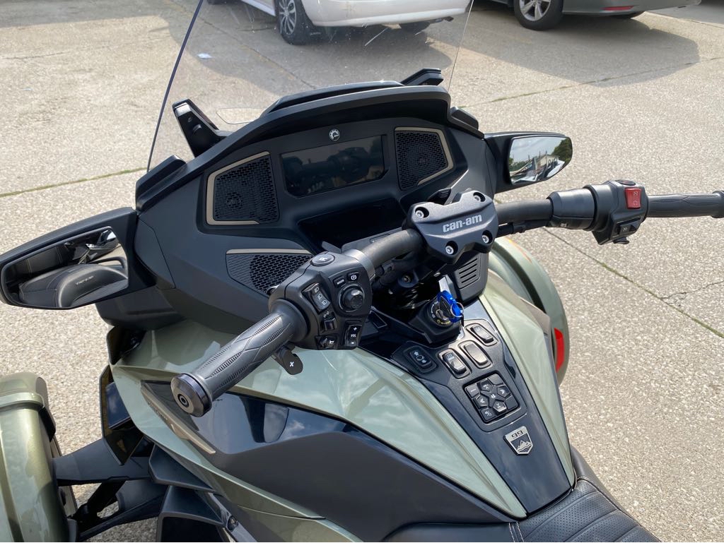 2021 Can-Am SPYDER RT LTD SEA TO SKY - Photo 11