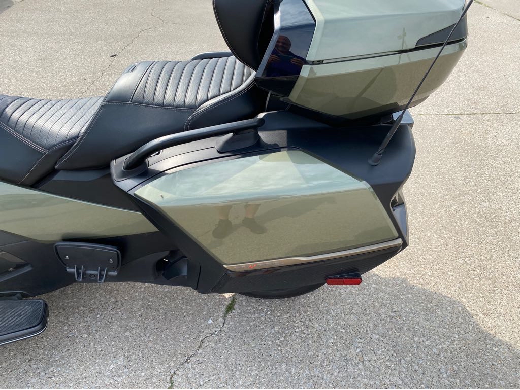 2021 Can-Am SPYDER RT LTD SEA TO SKY - Photo 10