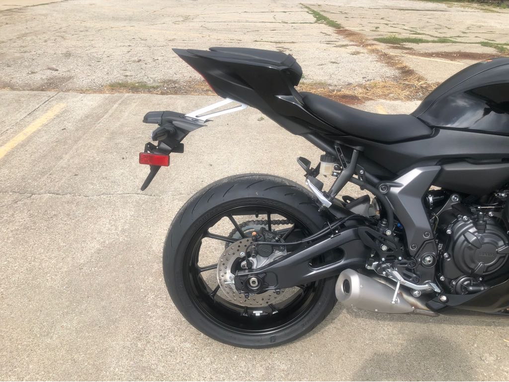 2025 Yamaha YZF R7 - Photo 4