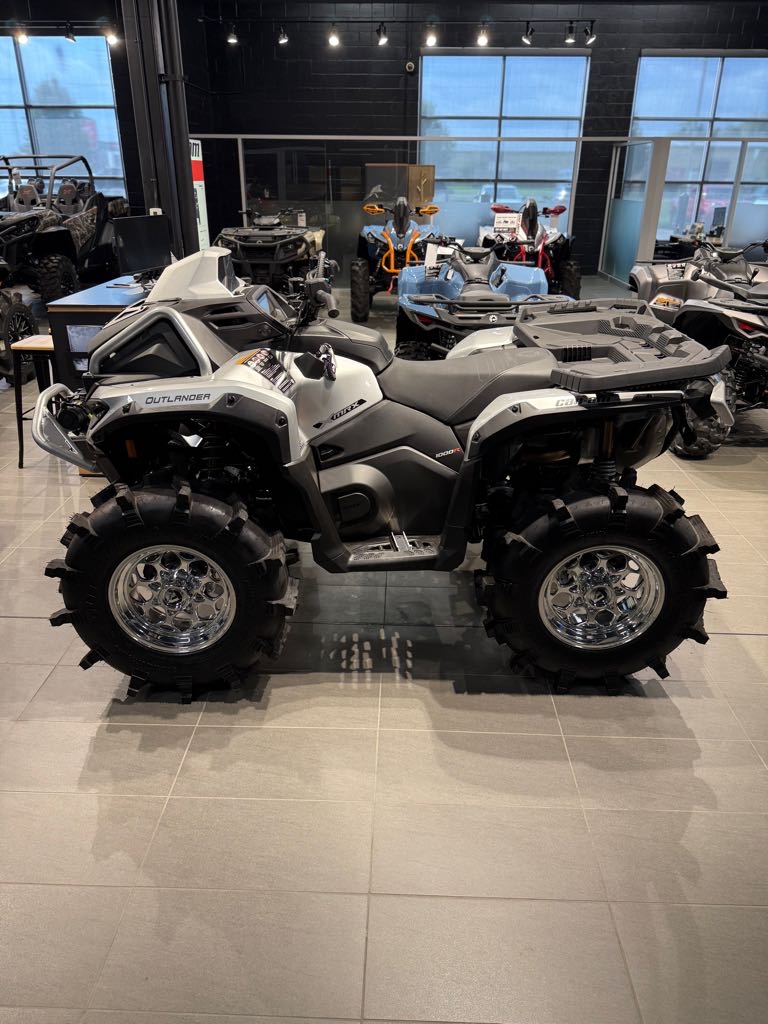 2025 Can-Am CUSTOM SILVER OUTLANDER XMR 1000R - Photo 5
