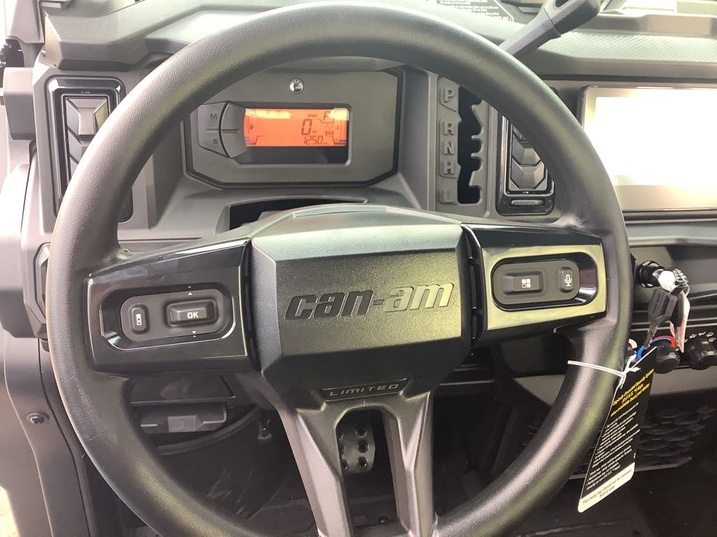 2026 Can-Am Defender Limited HD11 - Photo 14