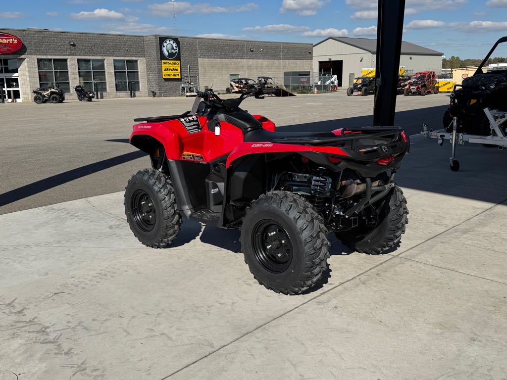 2025 Can-Am Outlander DPS 700 - Photo 4